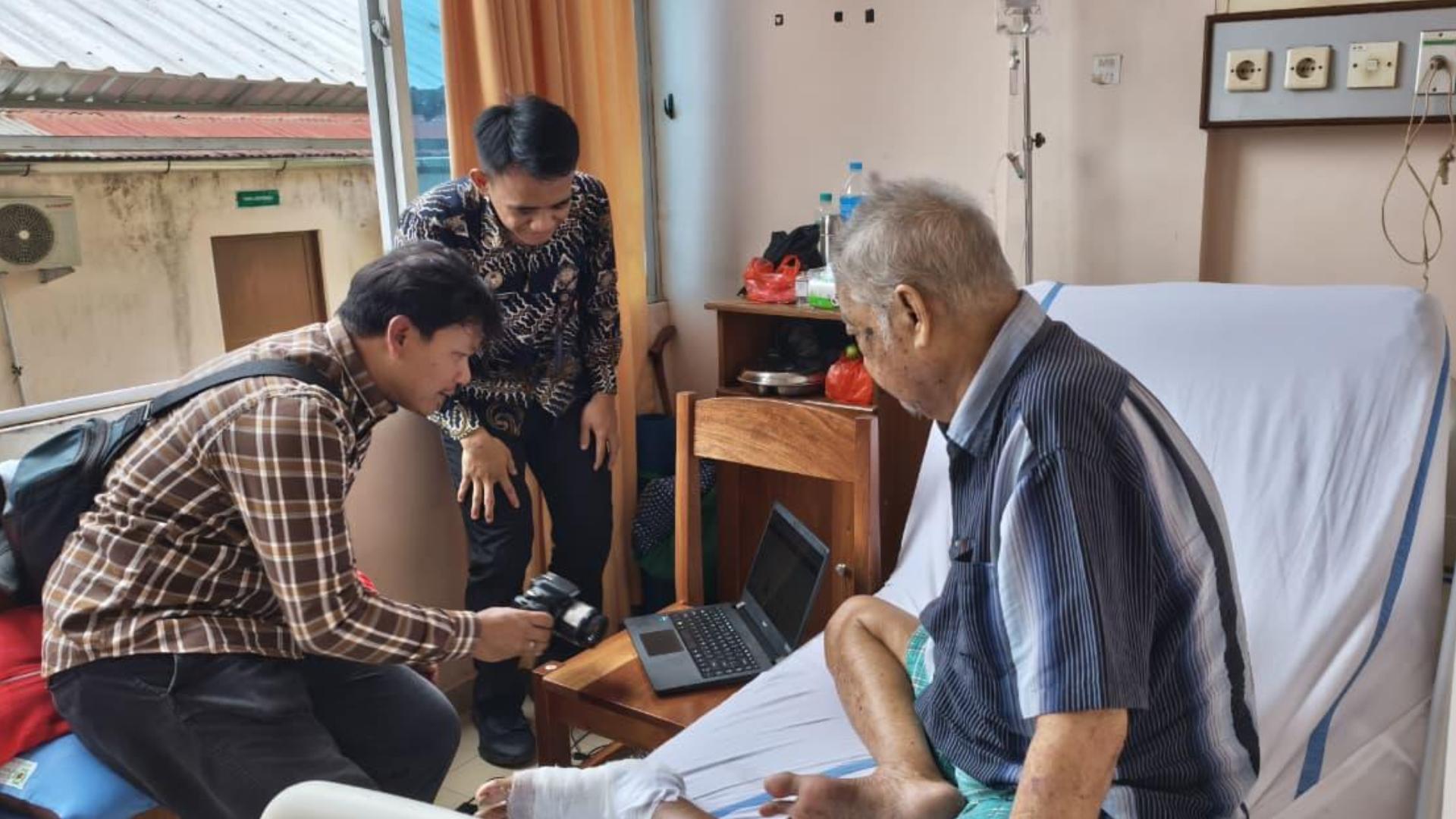 Imigrasi Ketapang Jemput Bola, Hadirkan Layanan SIJEBOL di RS Fatima Ketapang