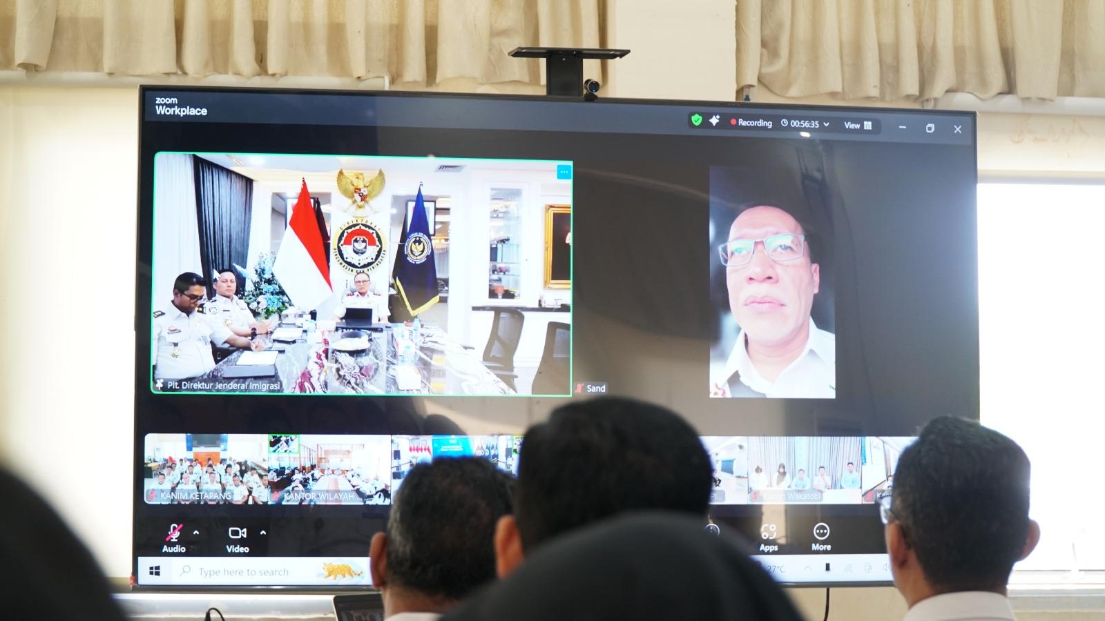 Tingkatkan Integritas dan Pelayanan, Imigrasi Ketapang Ikuti Zoom Penguatan Keimigrasian