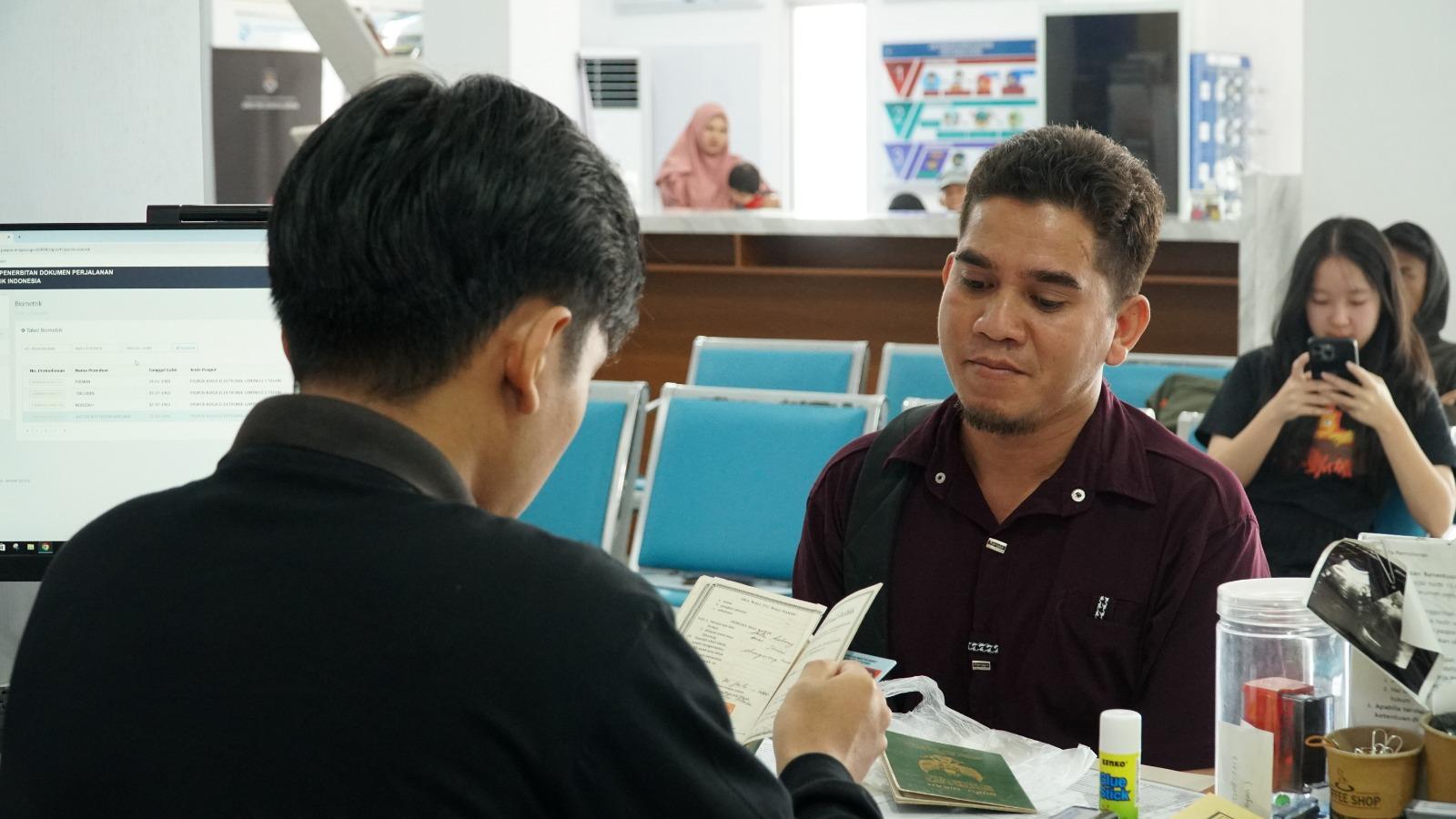 Hari Bakti Imigrasi ke-76, Paspor Simpatik Imigrasi Ketapang Berakhir Sukses